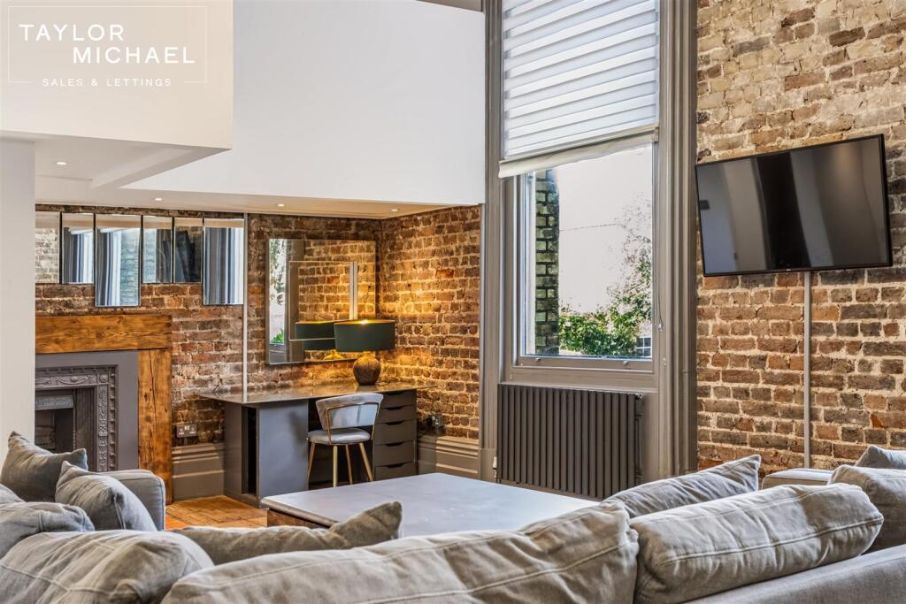 Apartment in Brighton - View 3