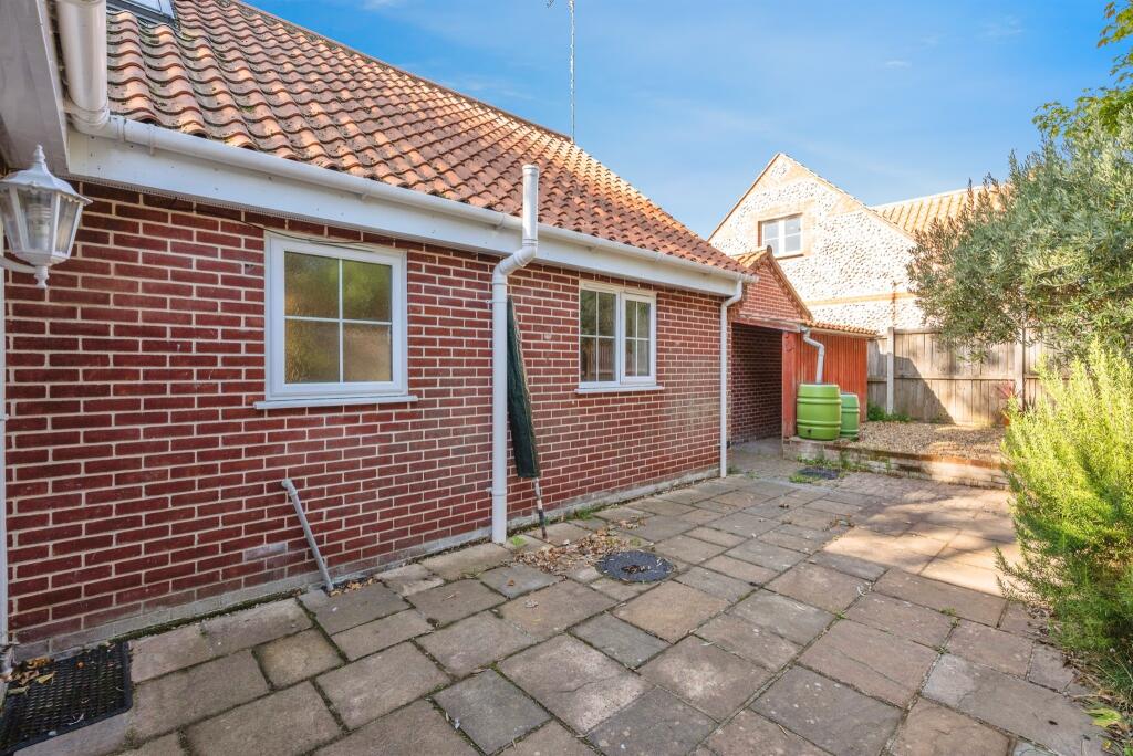 Bacton Road, North Walsham photo 4