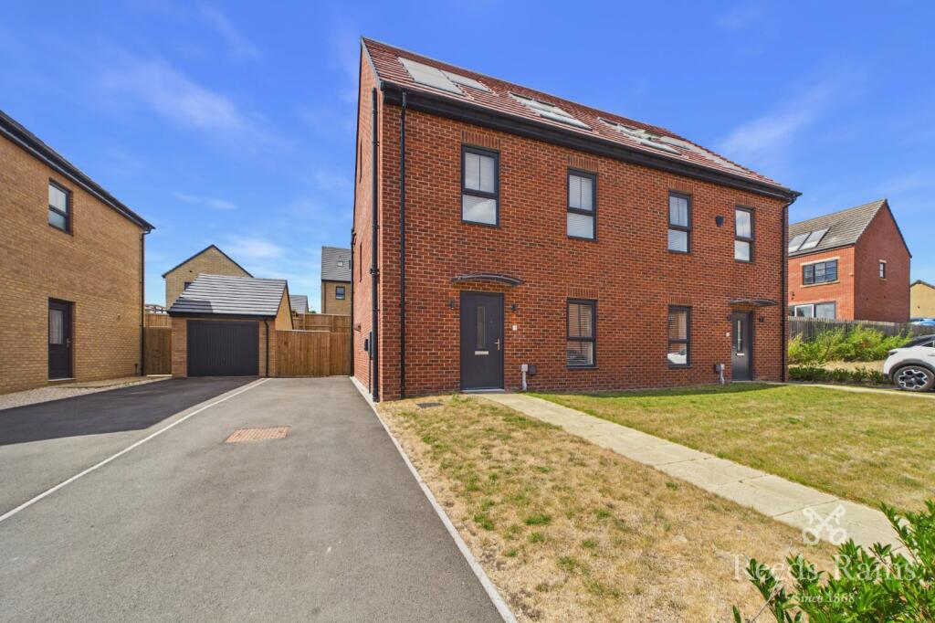 Main image of property: Whitebeam Rise, Kiveton Park, Sheffield, South Yorkshire, S26