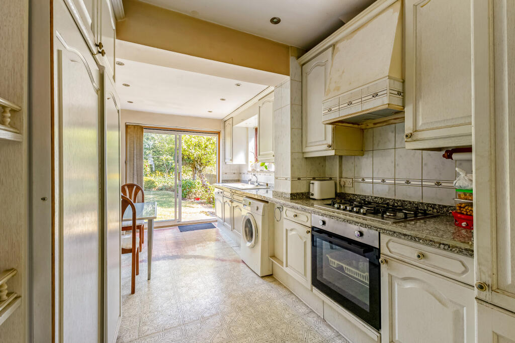 House in Harrow - View 5