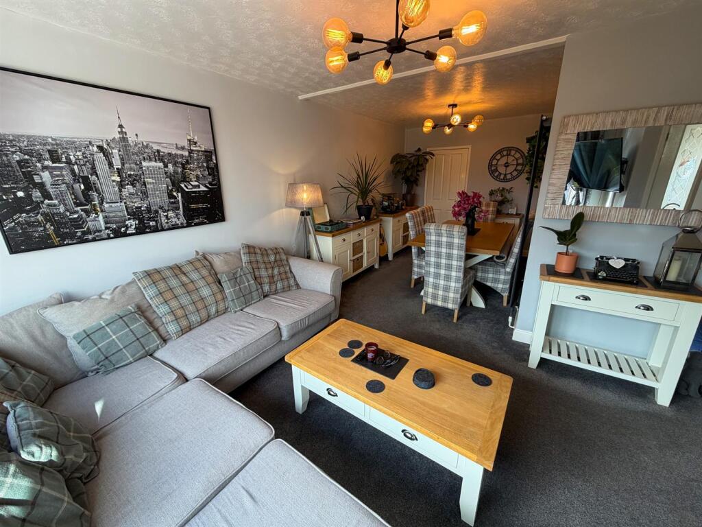 Bryn Drive, Coedpoeth, Wrexham photo 3