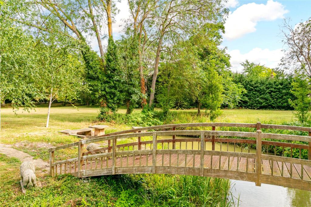 The Green, Marston Moretaine, Bedfordshire, MK43 photo 3