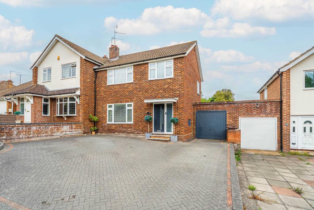 Main image of property: Robert Avenue, St. Albans, Hertfordshire, AL1