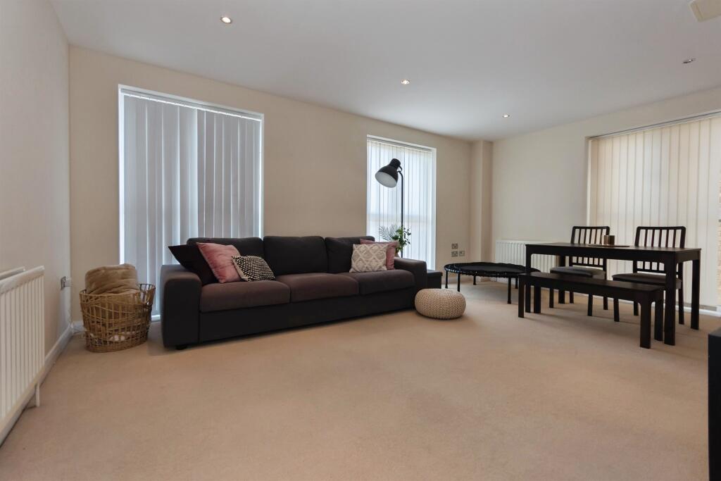 Waterside, Shirley, Solihull photo 4