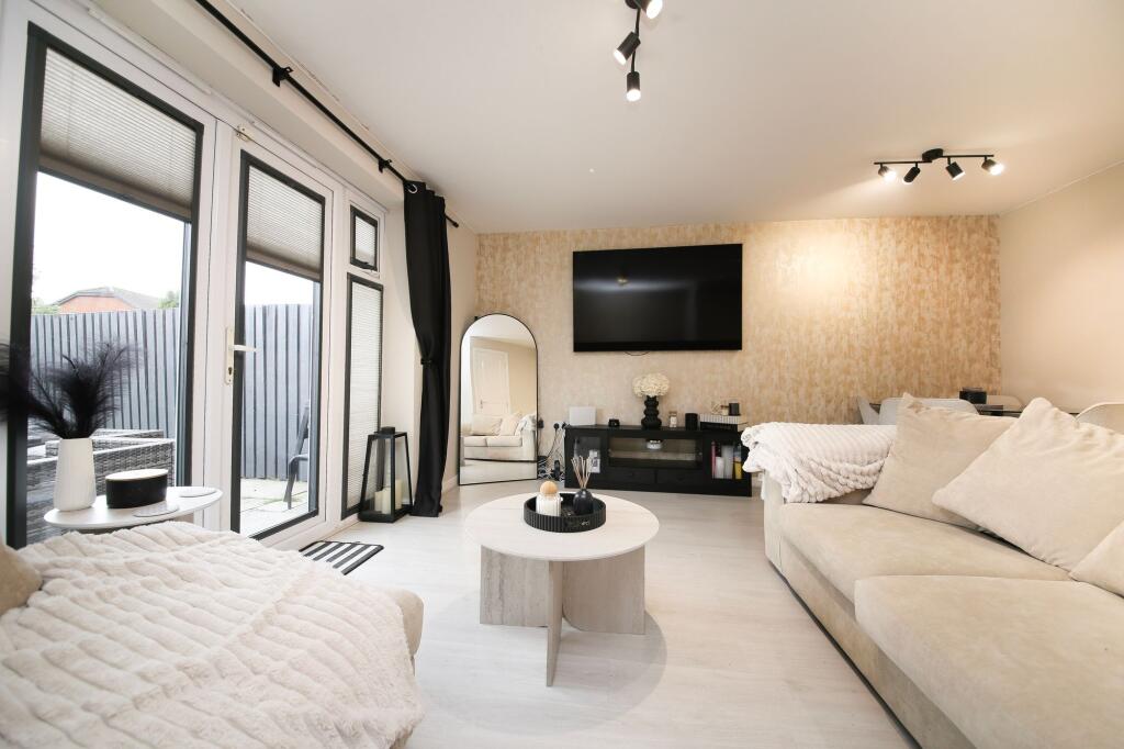 House in Wigan, Highfield - View 2