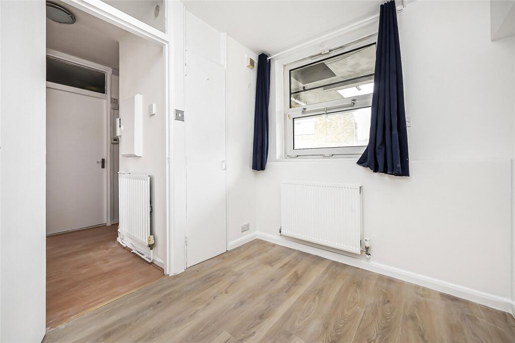 Medfield Street, London, SW15 photo 3