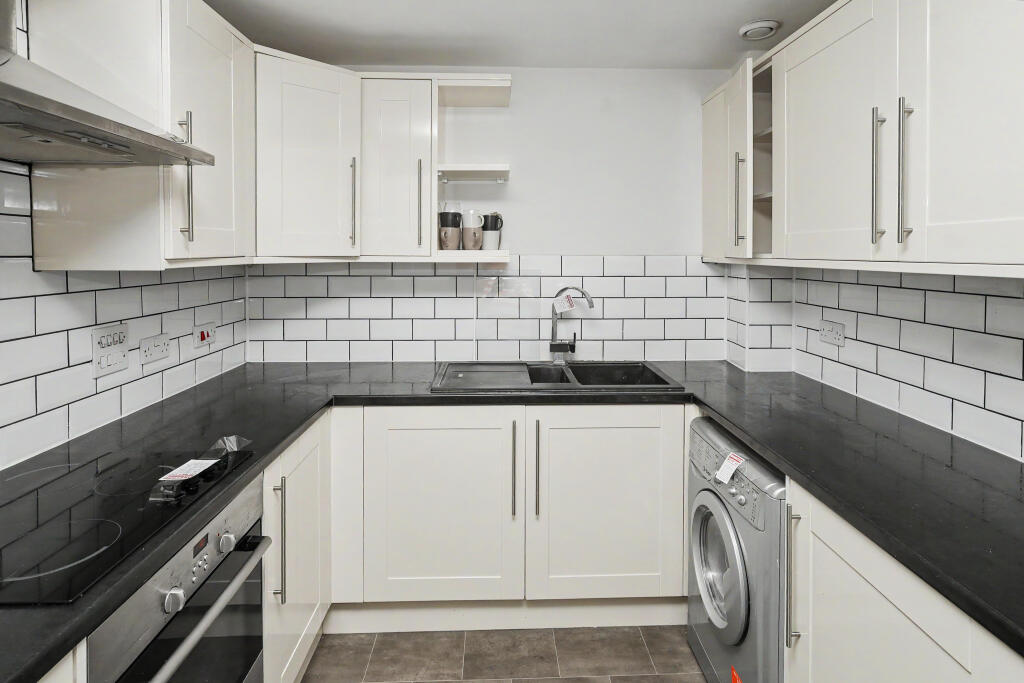 Apartment in London, Bromley-by-Bow, Poplar - View 4