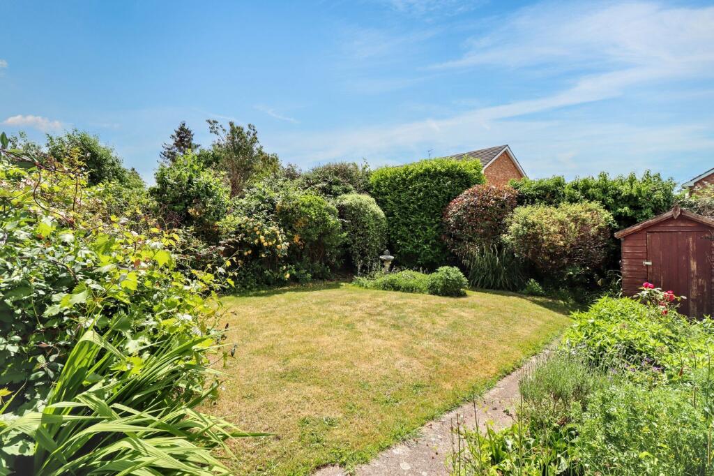 House in Hertsmere, Hertfordshire - View 5