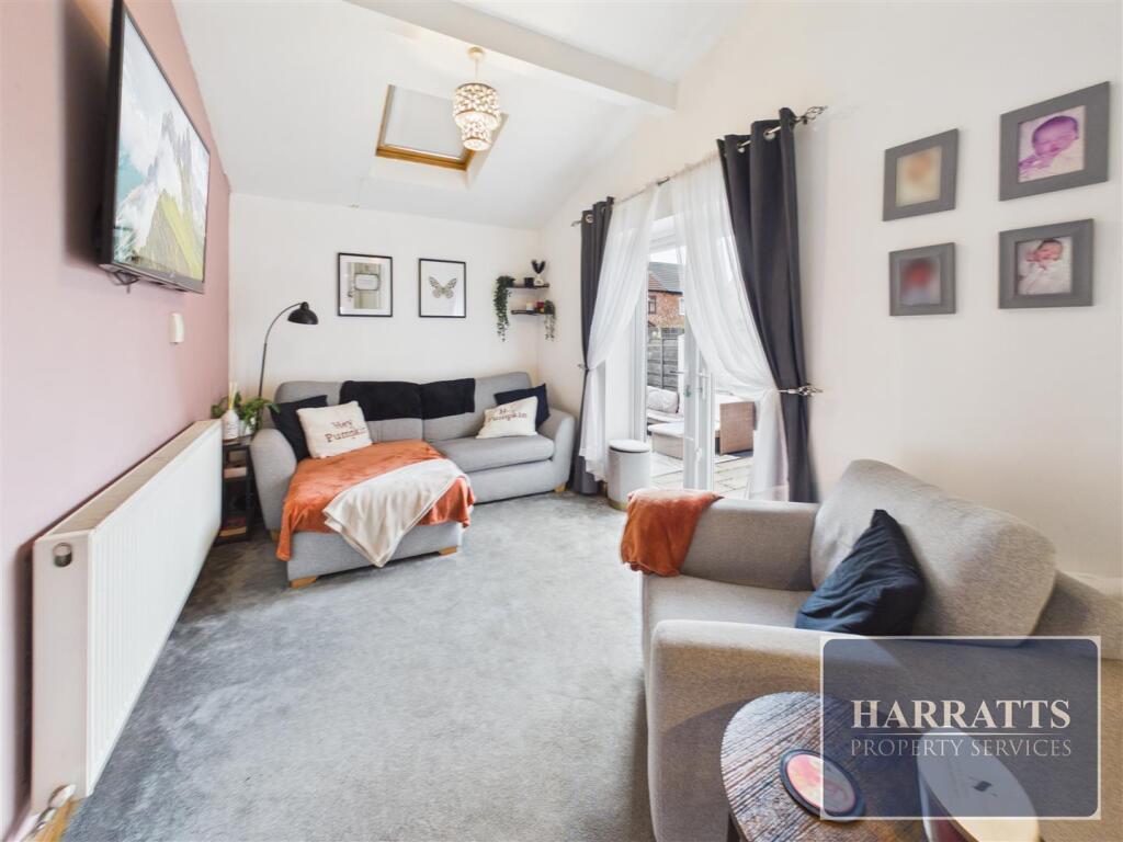 House in Stockport, Greater Manchester - More