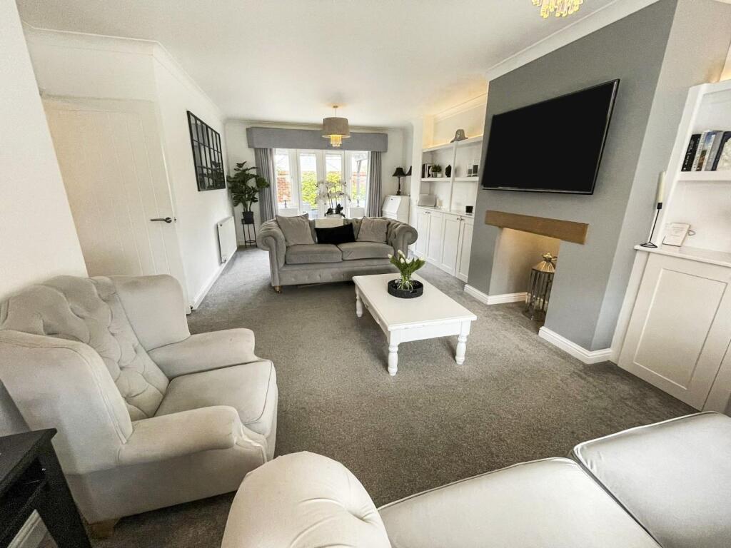 Victoria Close, West Row photo 2