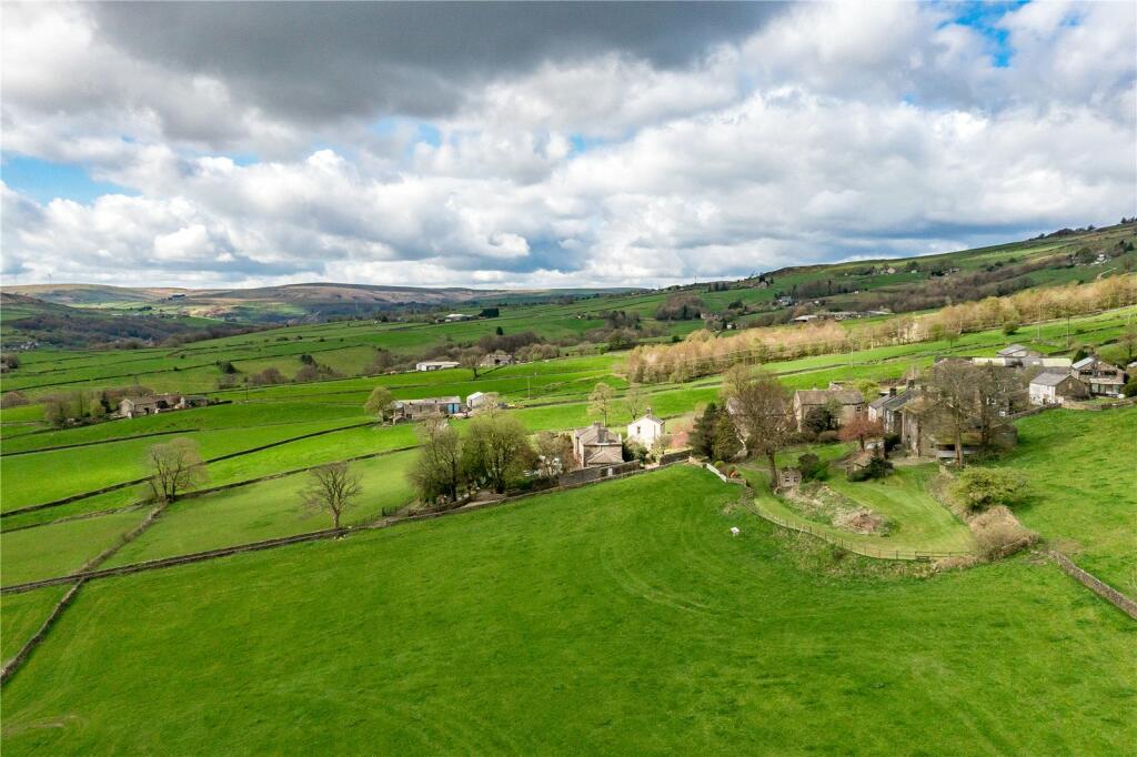 Eastwood Lane, Todmorden, West Yorkshire photo 3