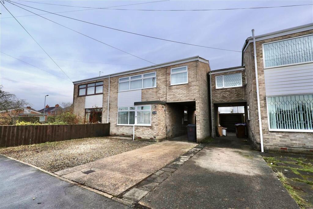 Main image of property: St. Andrews Way, Hull