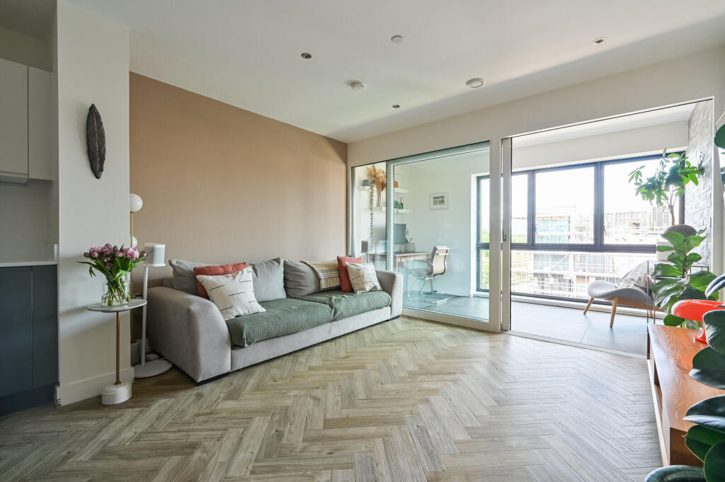 Main image of property: Monkwood Way, E3, Hackney Wick, LONDON, E3