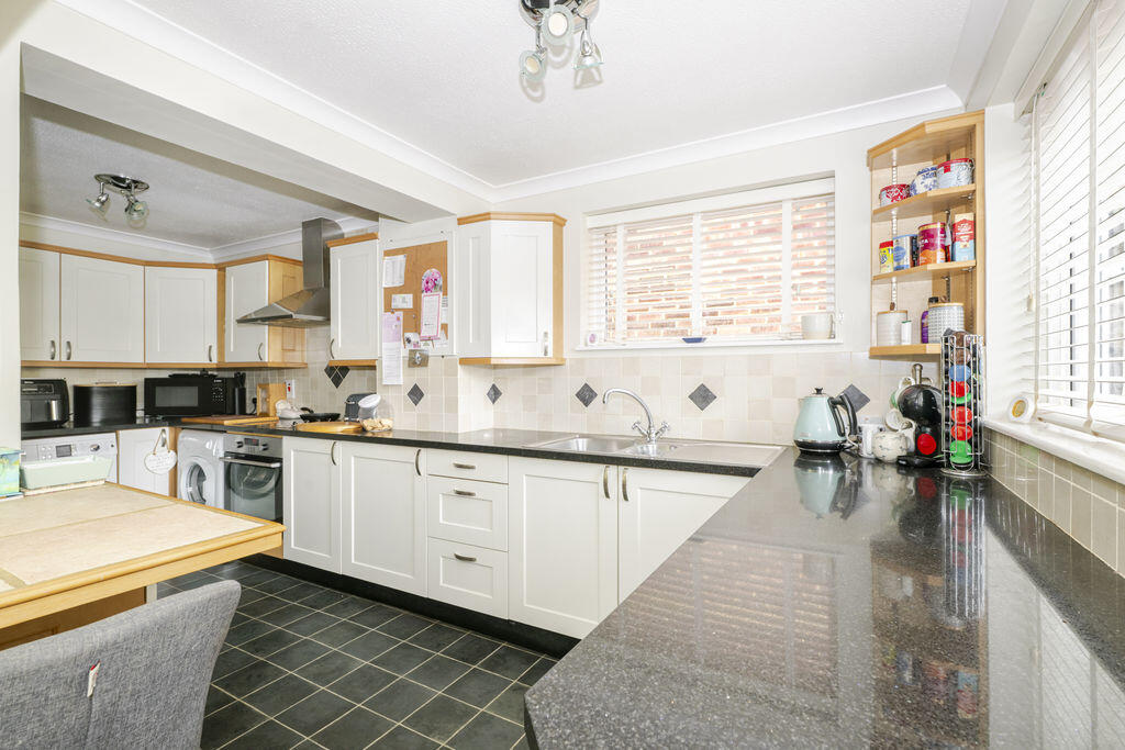 House in Tonbridge - View 4