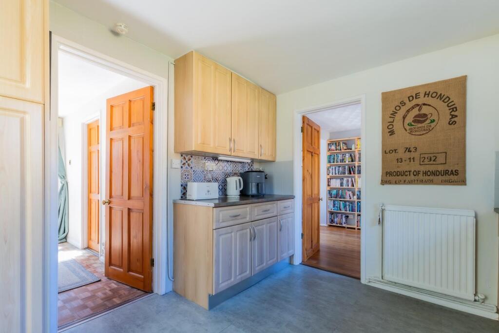 House in Rudry, Lower Graig-Y-Rhacca, Bedwas, Trethomas and Machen - View 5