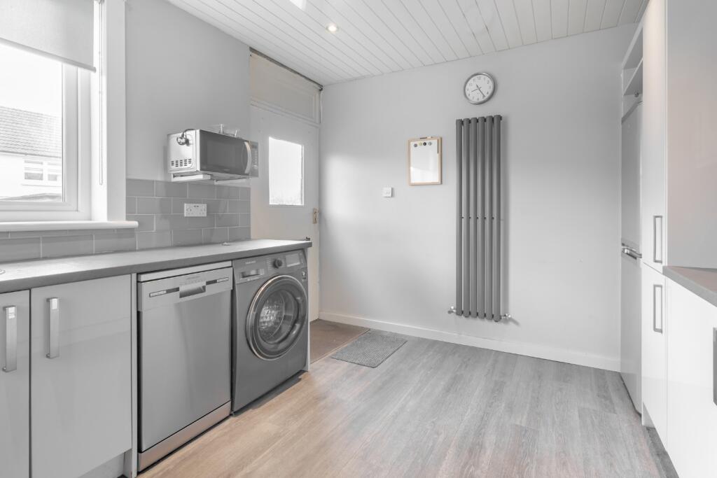 House in Bonnybridge, Falkirk - More