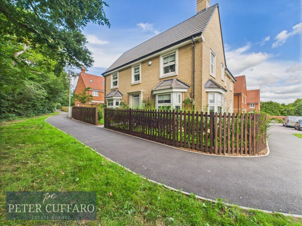 Main image of property: Elmer Close, Hoddesdon, EN11