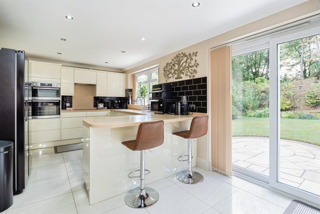 House in Wealden, Crowborough - View 5