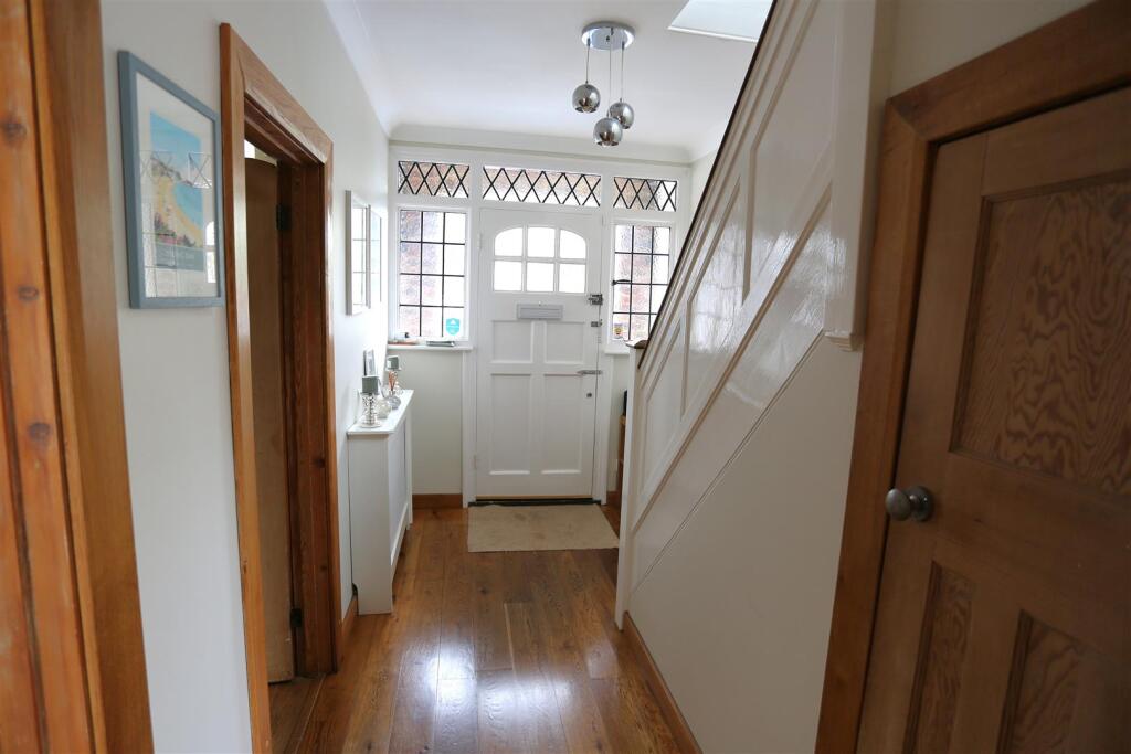 House in Kingston upon Thames - View 4