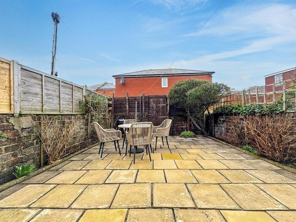 Manifold Road, Eastbourne photo 4