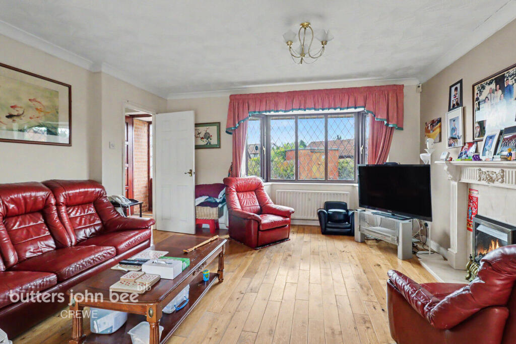 House in Haslington - View 5