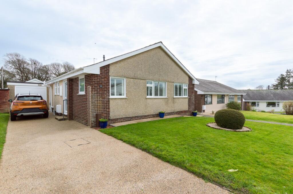 Main image of property: Bryn Tyddyn, Pentrefelin, Gwynedd, LL52