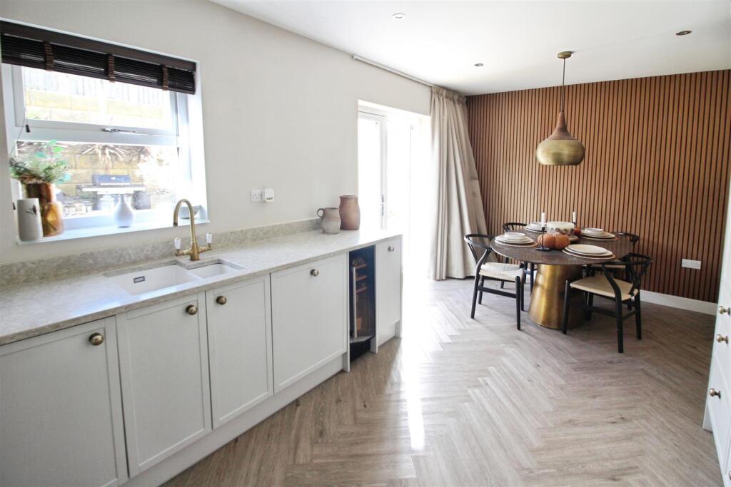 House in Leeds - View 4