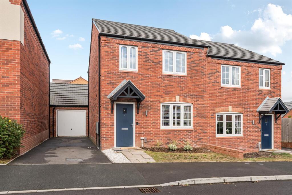 Main image of property: 6 Roberts Way, Shrewsbury, SY2 6FU