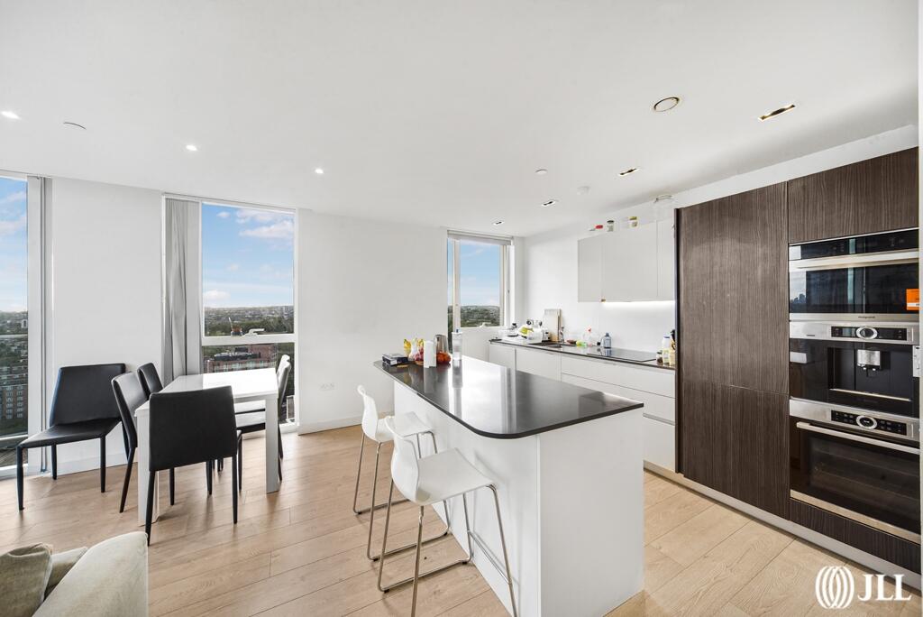 Apartment in London - View 3
