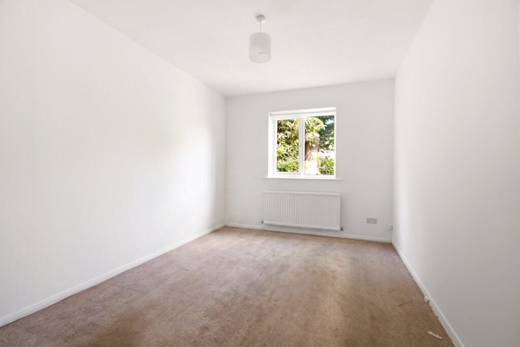 Apartment in St Albans - View 5