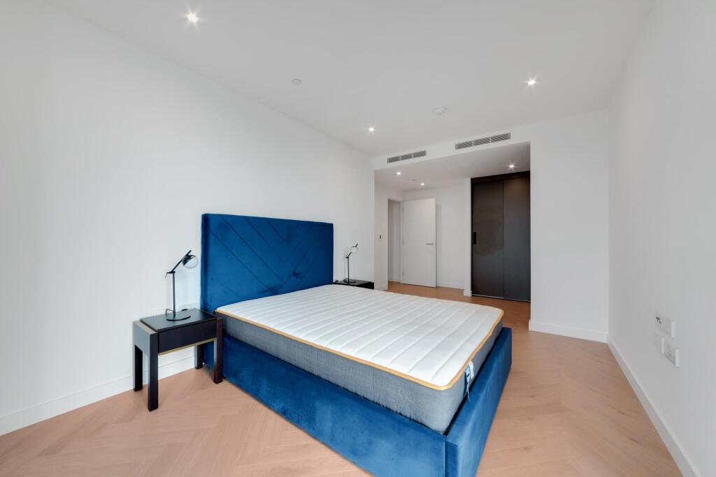 Apartment in London - More