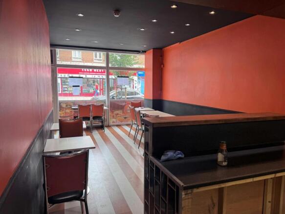 196A Southwark Park Road internal.jpg