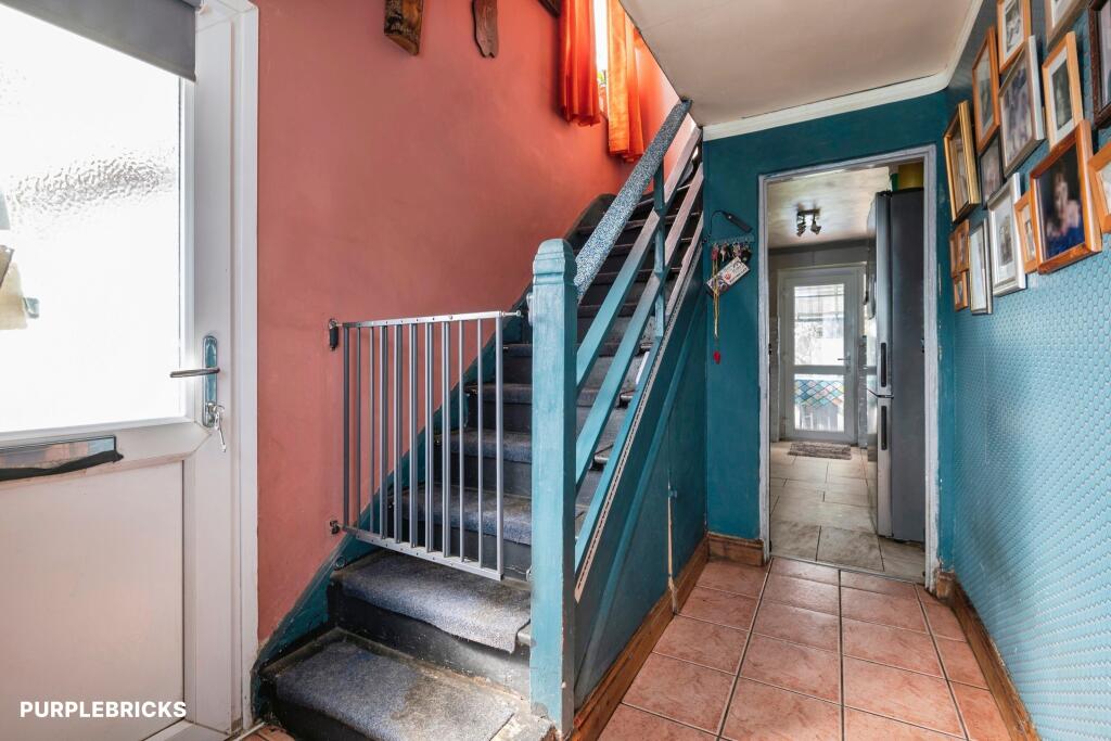 House in Mole Valley, Surrey - View 5
