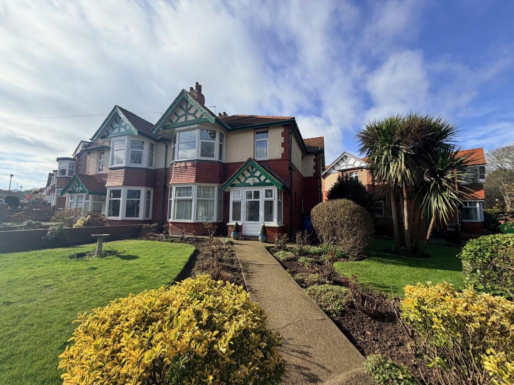 Main image of property: Peasholm Drive, Scarborough, YO12