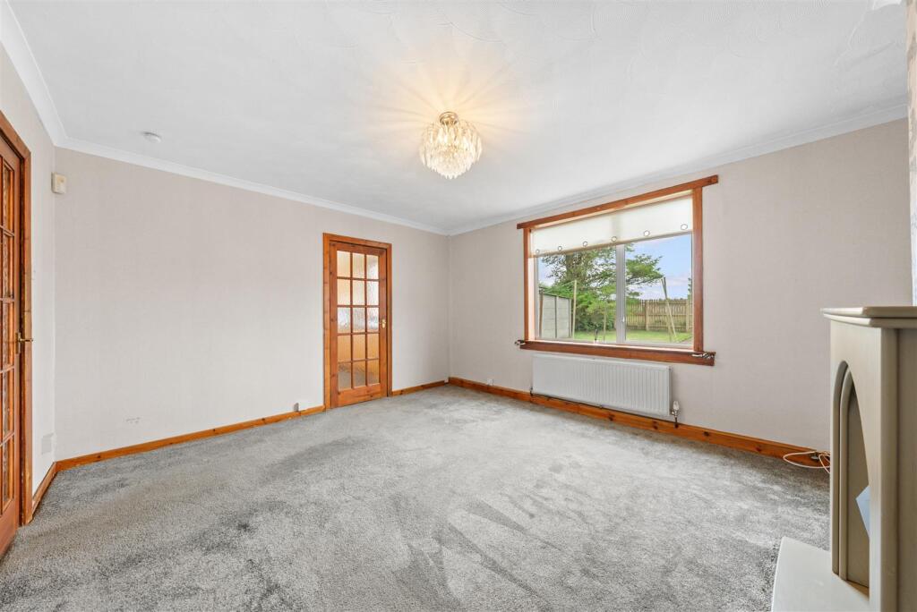Lomond Drive, Wishaw photo 4