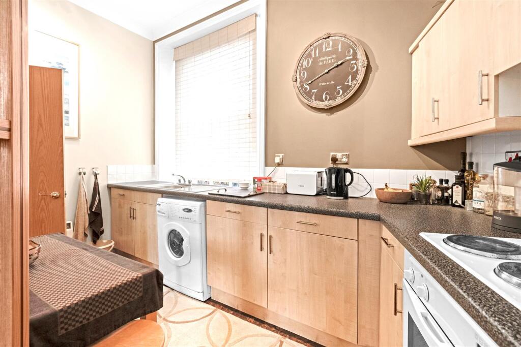 Apartment in York - View 5