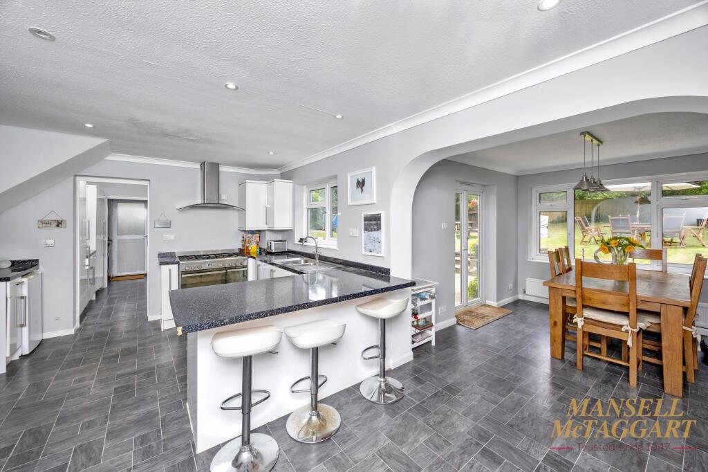 The Spinney, Hassocks, BN6 photo 4
