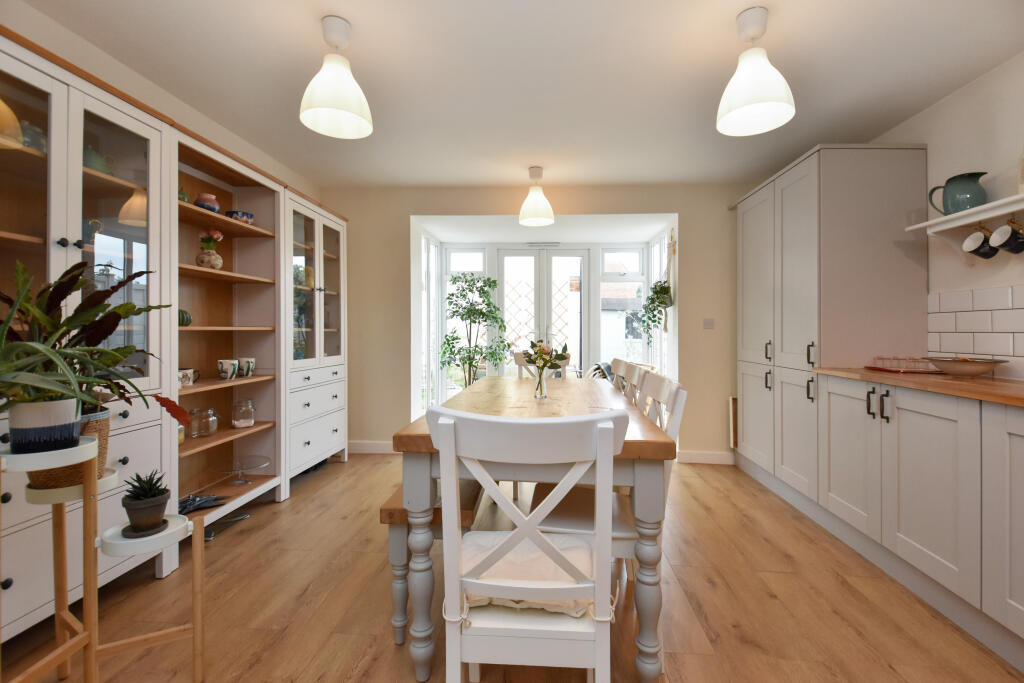 House in Exeter - View 4
