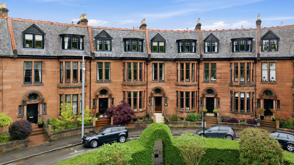Main image of property: 0/1 15 Kensington Gate, Dowanhill, Glasgow, G12