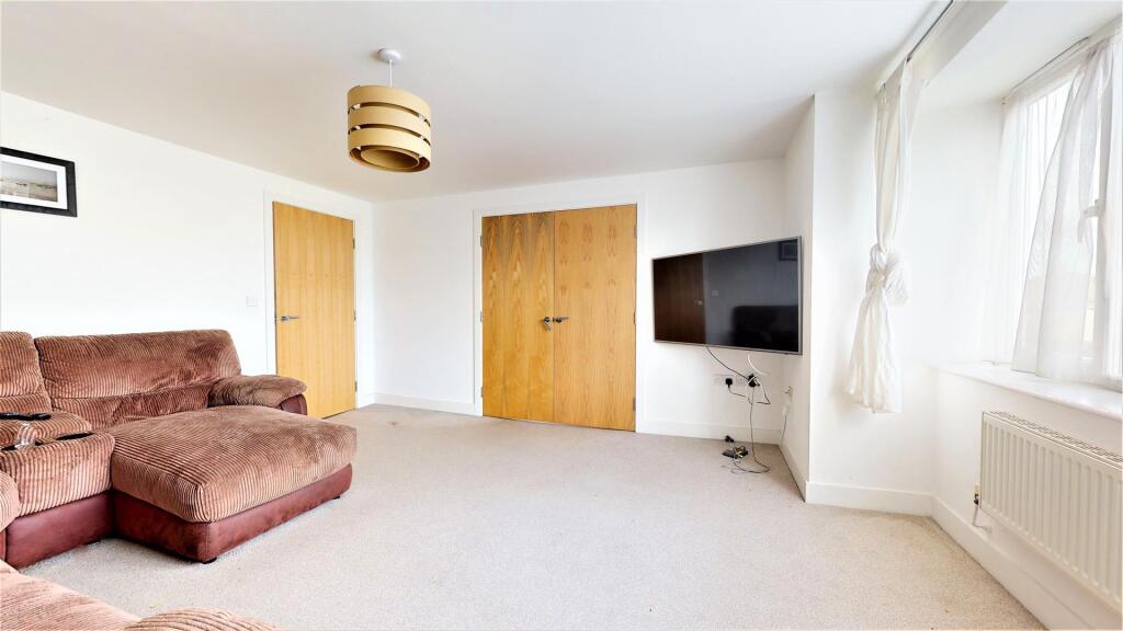 Ridgemount Gardens, Whitchurch photo 5