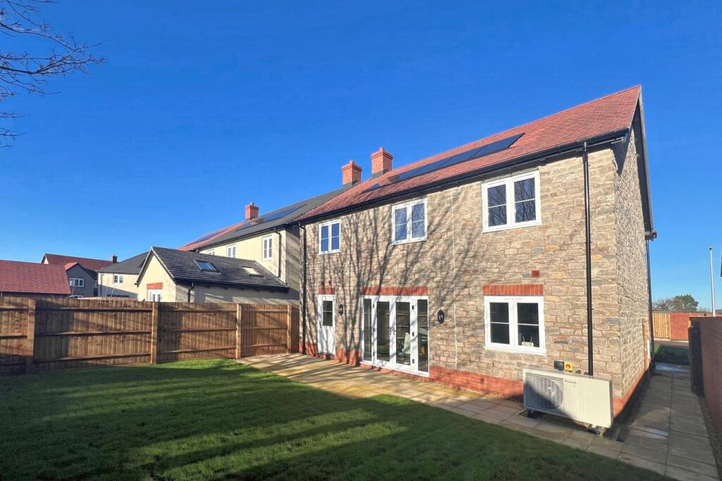 Glebe Meadows, Falfield, GL12 photo 3