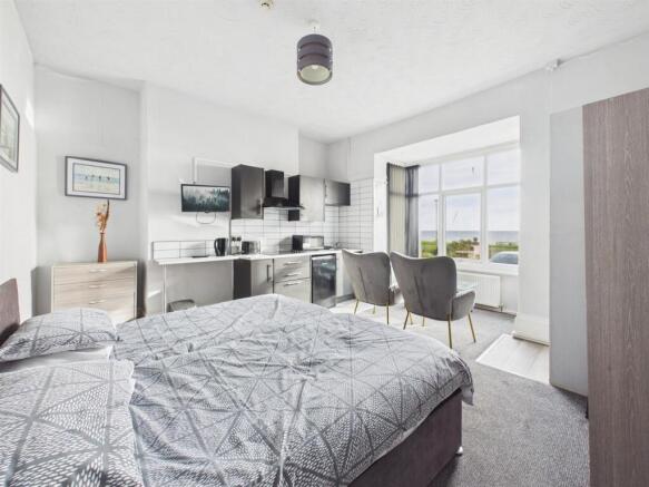 Studio Flat: