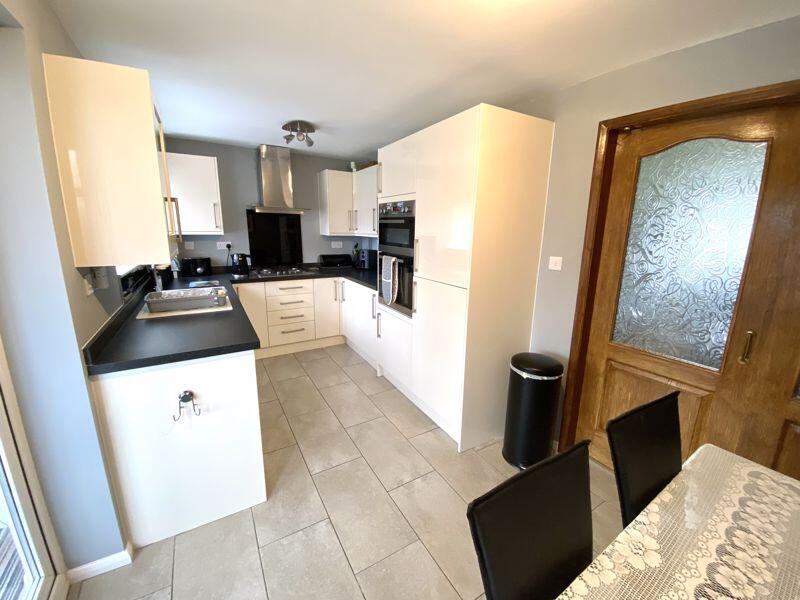 Warwick Gardens, Lindley Park, Nuneaton photo 4
