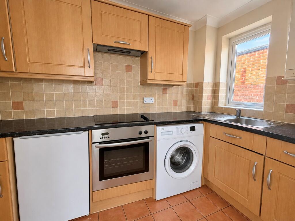 Apartment in Ryde, Weeks - View 2