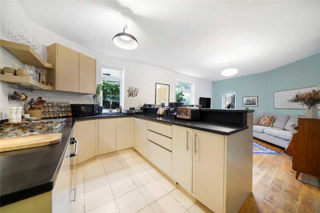 Apartment in London, Maitland Park, Dartmouth Park - More