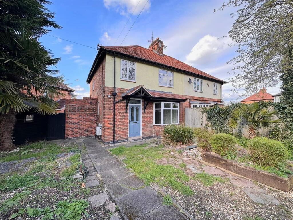 Main image of property: Grosvenor Crescent, Oadby, Leicester
