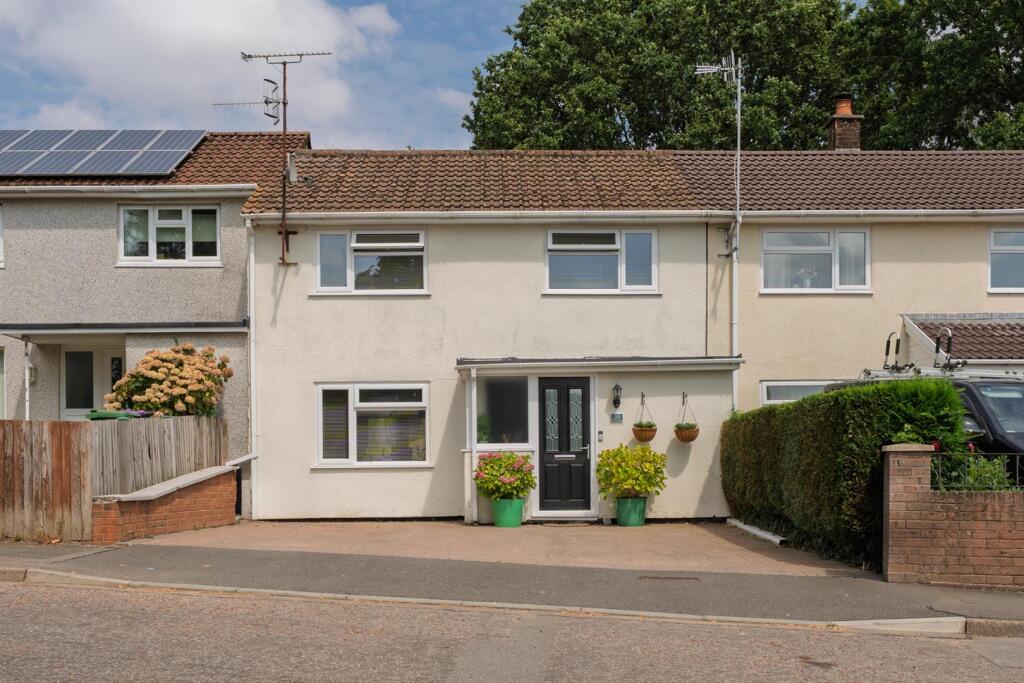 Main image of property: Brynhyfryd, Croesyceiliog, Cwmbran