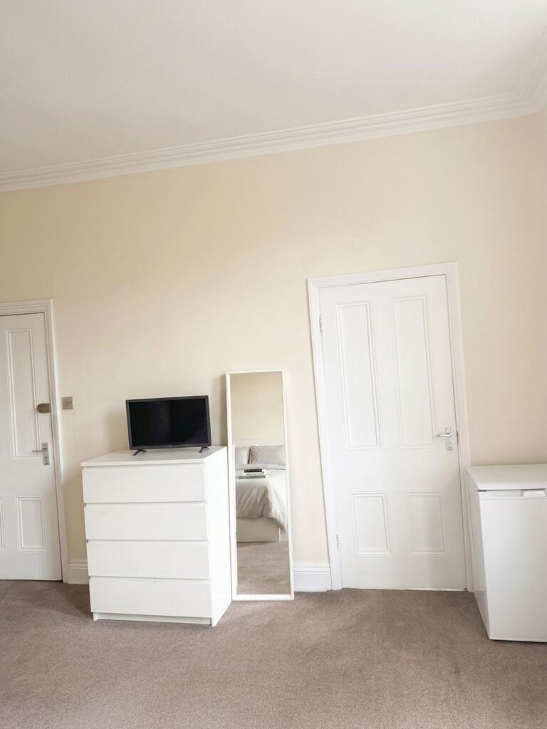 House in Birmingham - View 5