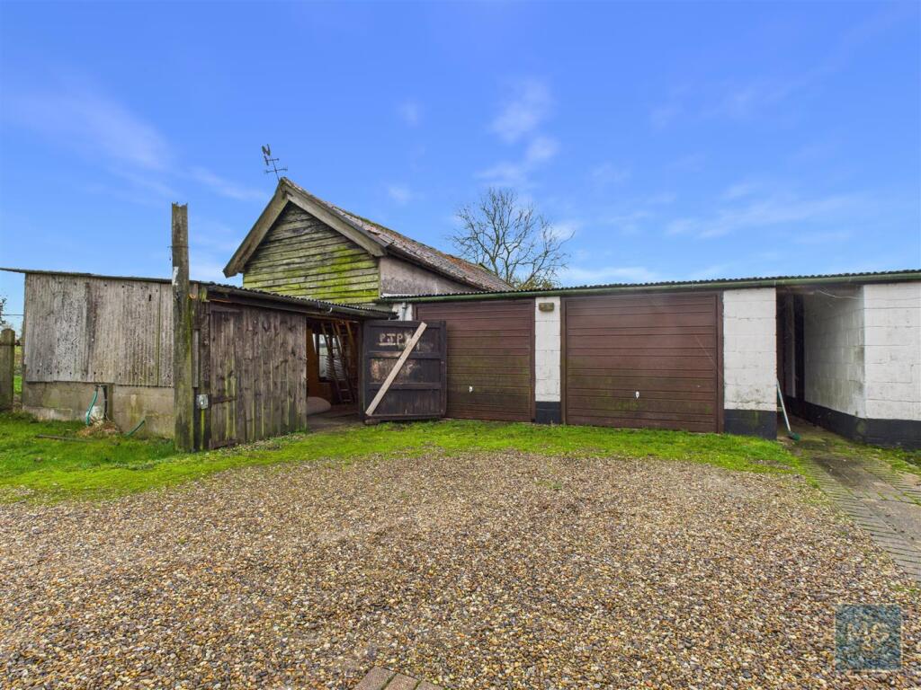 Crownland Road, Walsham-Le-Willows, Bury St. Edmunds photo 3