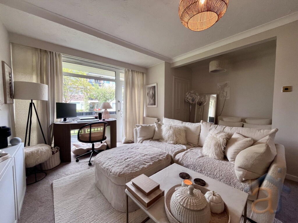 Apartment in Preston - More